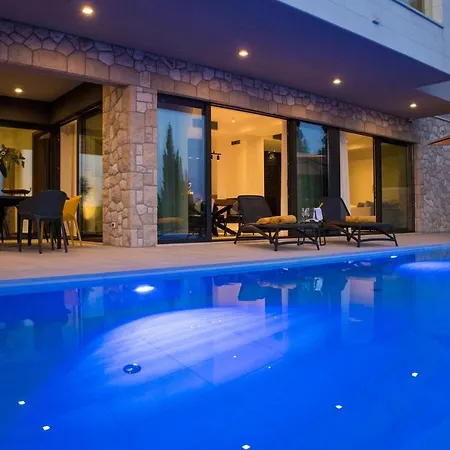 فيلة Luxury Villa Helios Dubrovnik 5* أوراساك