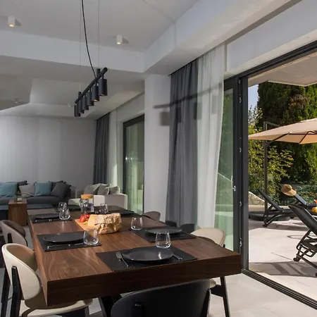 Luxury Villa Helios Dubrovnik 5* فيلة *