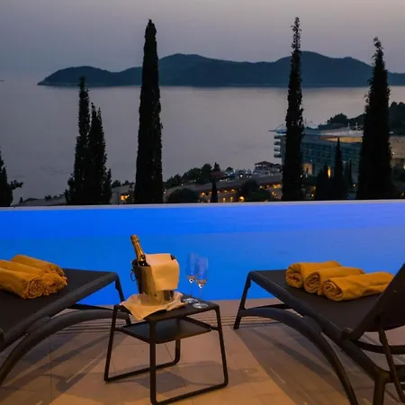 فيلة Luxury Villa Helios Dubrovnik 5* أوراساك